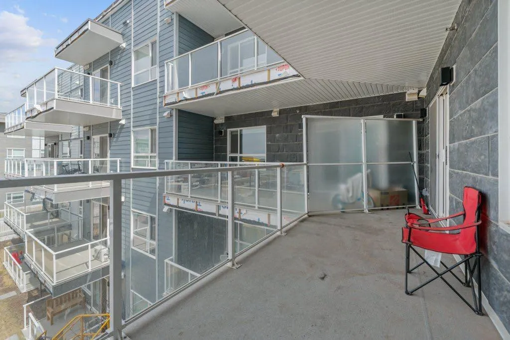 40 Carrington Plaza NW, #319