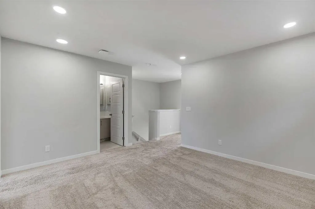 36 Seton Row SE
