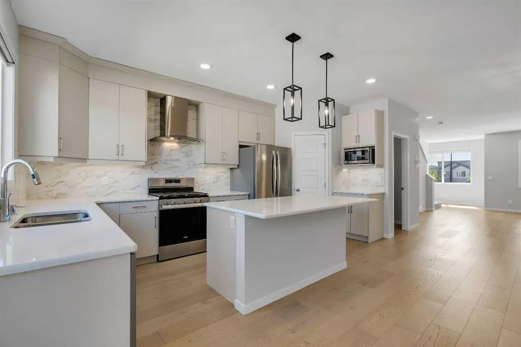 36 Seton Row SE