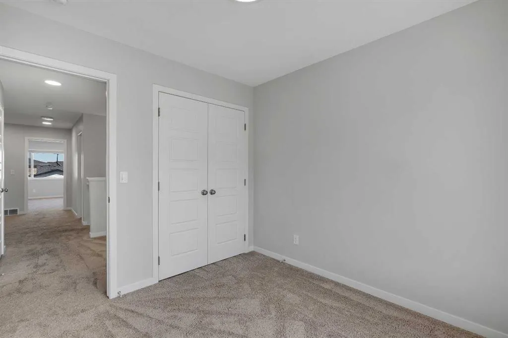36 Seton Row SE