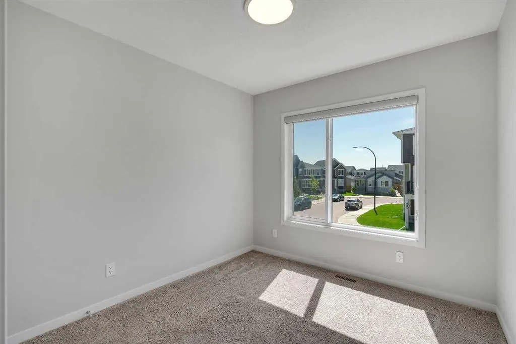 36 Seton Row SE