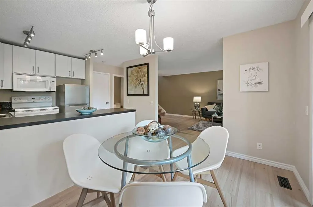 2323 Oakmoor Drive SW, #27