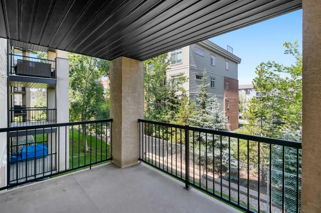 304 Mackenzie Way SW, #8225