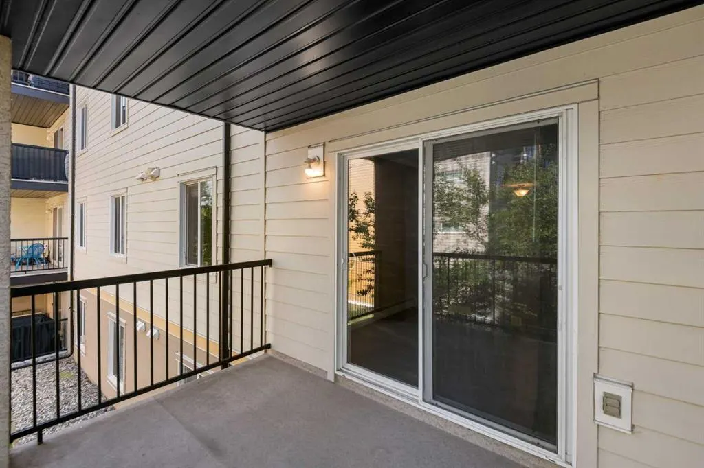 304 Mackenzie Way SW, #8225