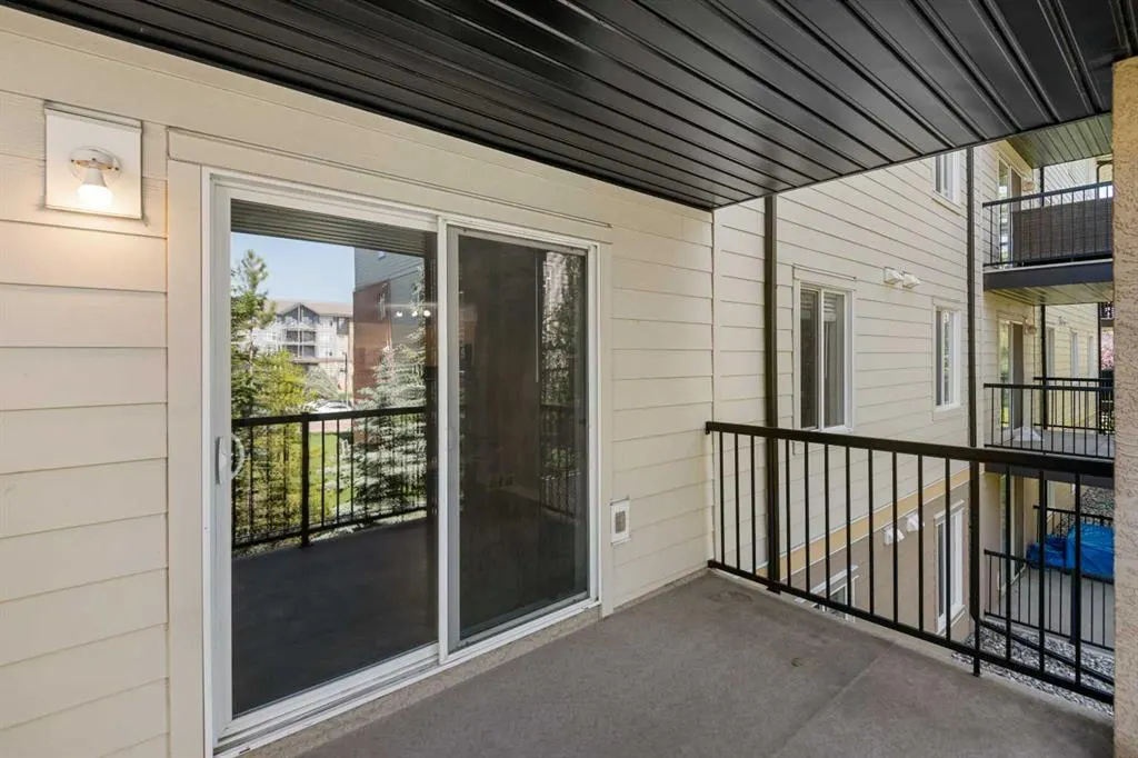 304 Mackenzie Way SW, #8225