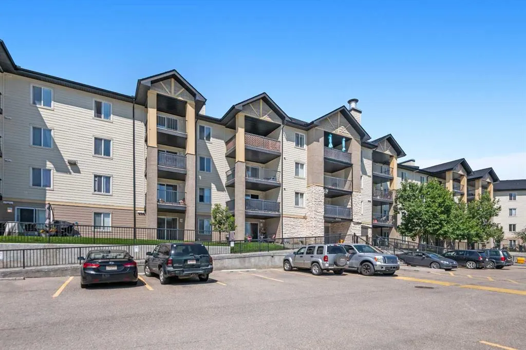304 Mackenzie Way SW, #8225