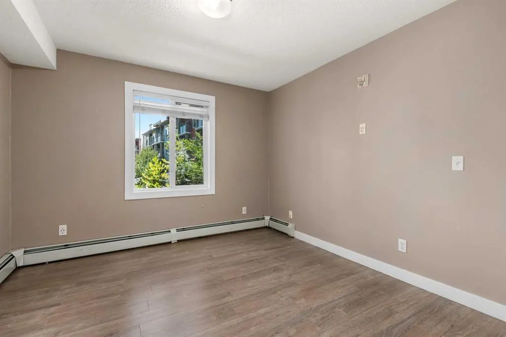 304 Mackenzie Way SW, #8225
