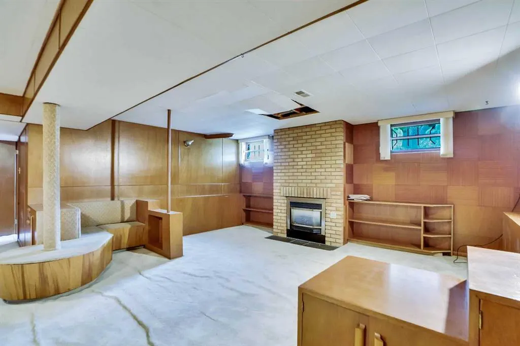 1956 Kelwood Drive SW