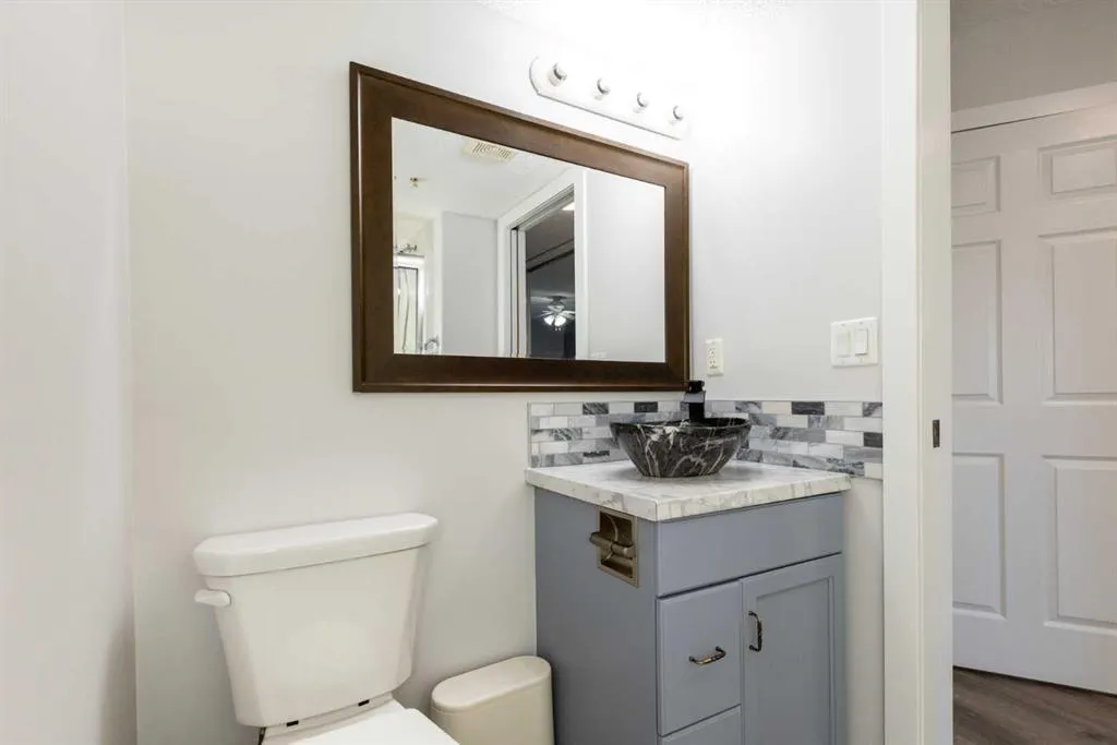 4500 45 Avenue, #203