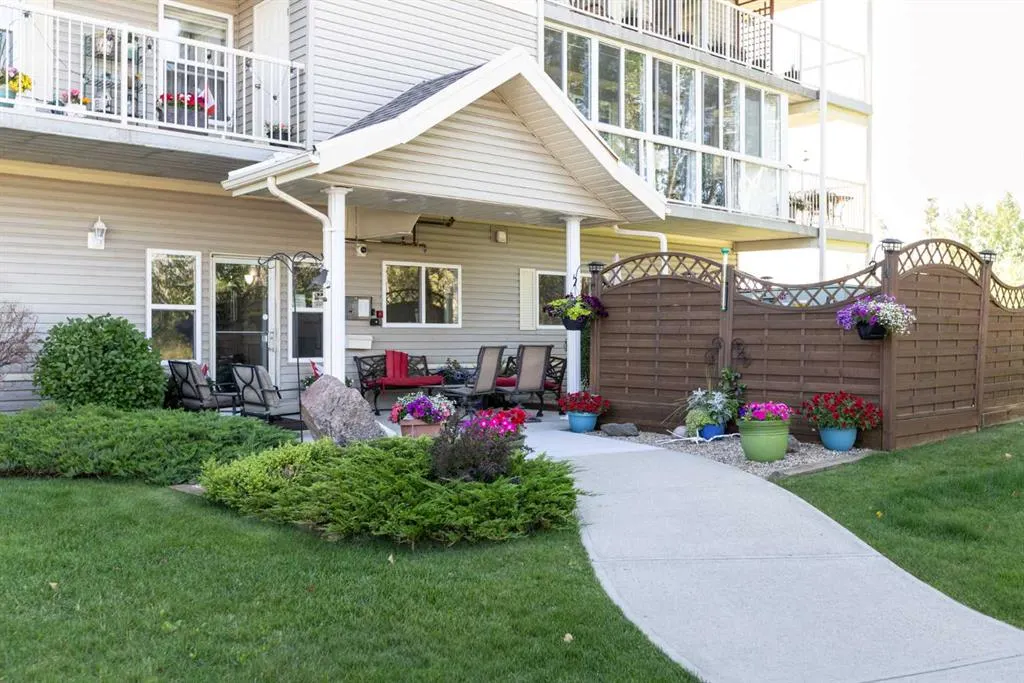 4500 45 Avenue, #203