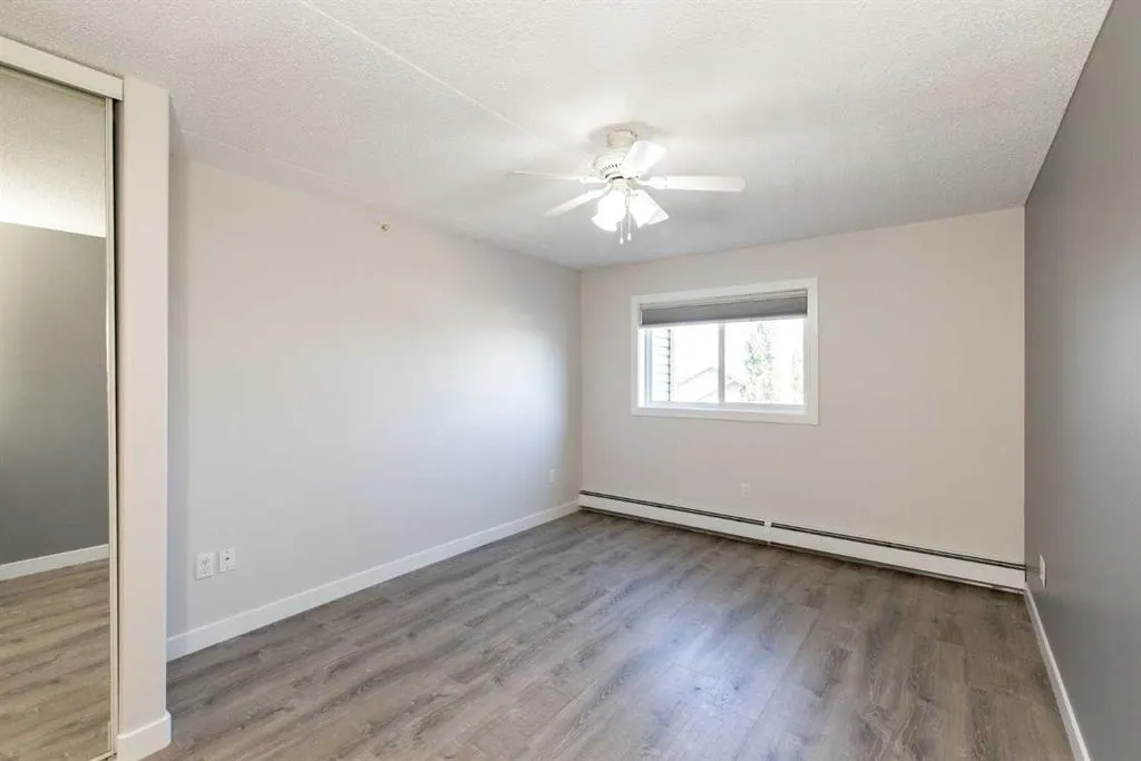 4500 45 Avenue, #203