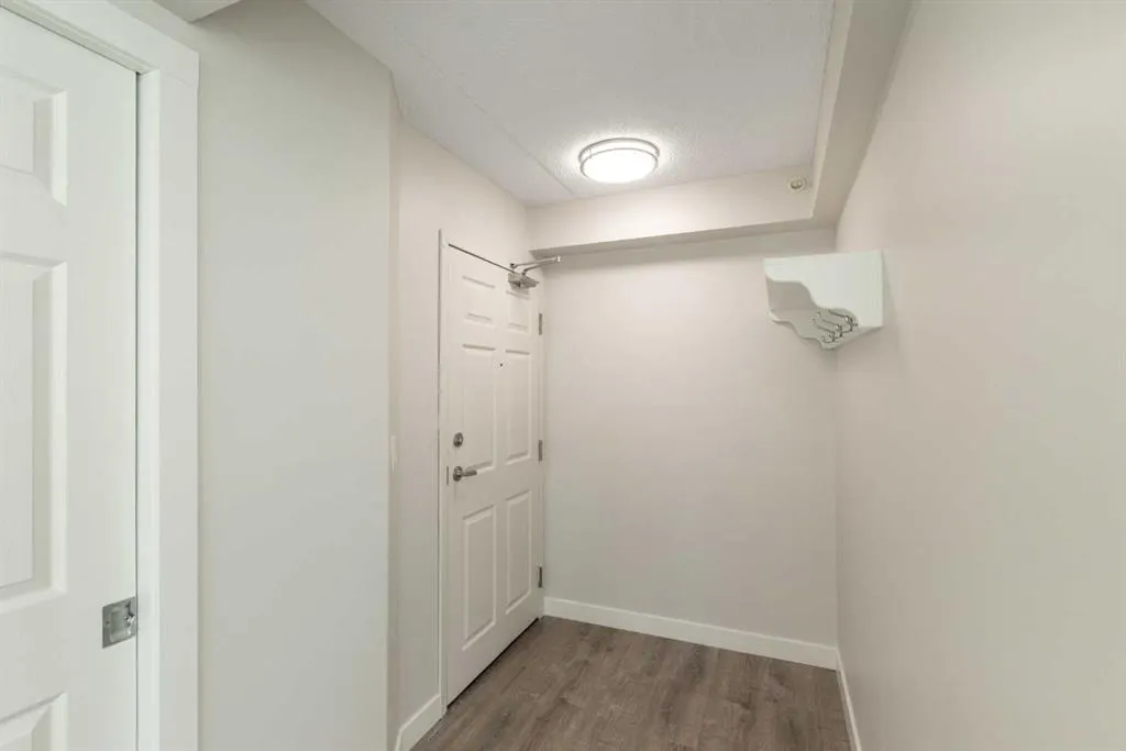 4500 45 Avenue, #203