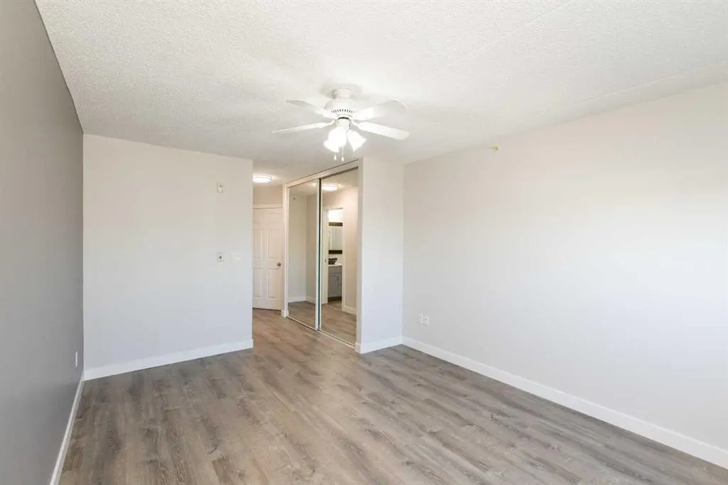 4500 45 Avenue, #203
