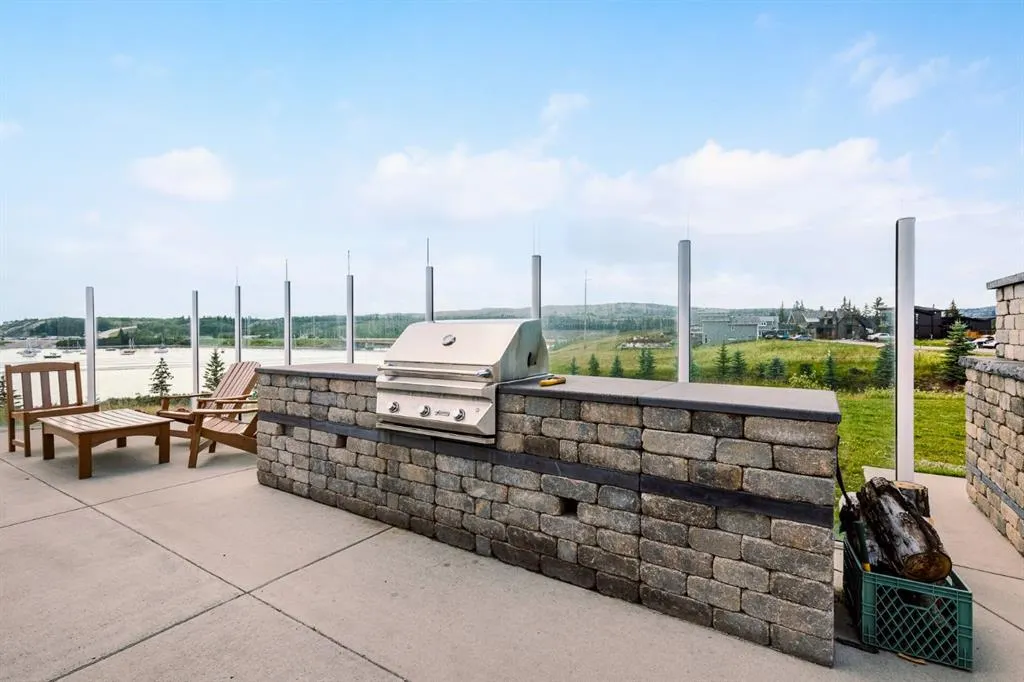 407 Cottage Club Grove