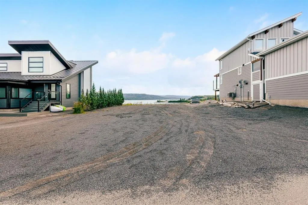407 Cottage Club Grove