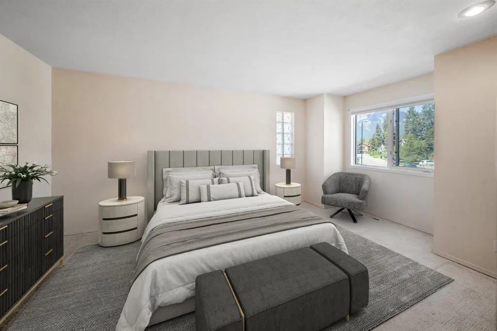 330 Canyon Close