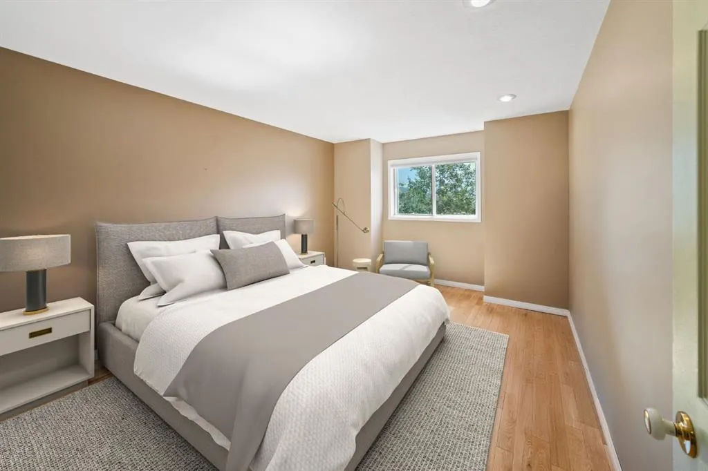 330 Canyon Close