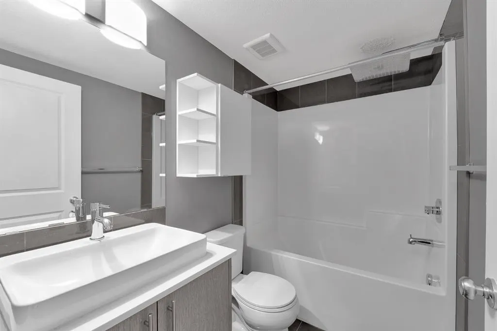 302 Skyview Ranch Drive NE, #6407