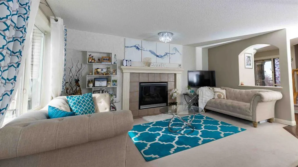 87 Kincora Drive NW