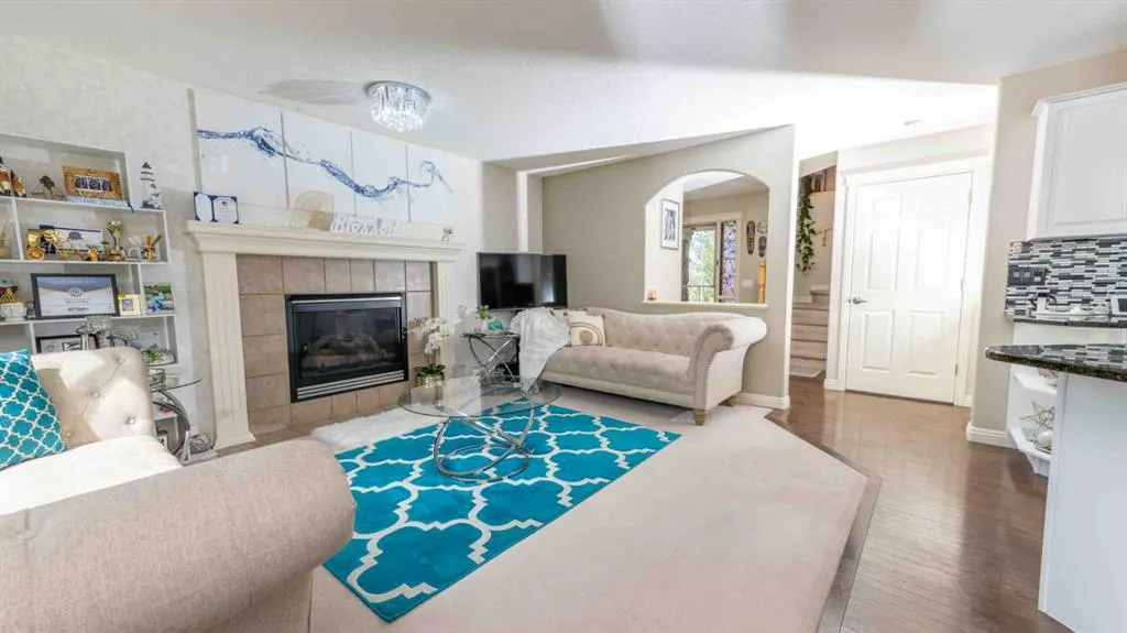 87 Kincora Drive NW