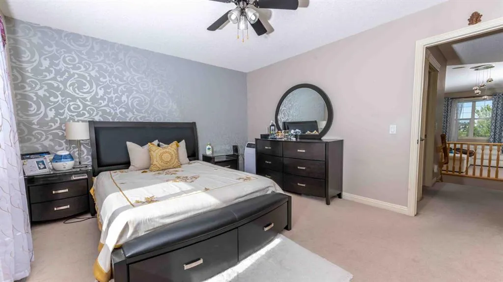 87 Kincora Drive NW
