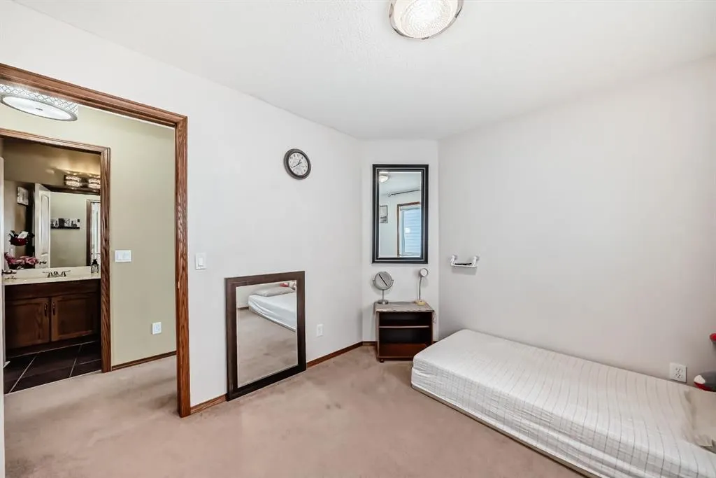 10 Cranwell Square SE
