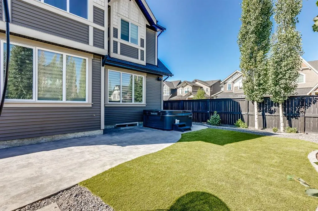 111 Cooperstown Place SW