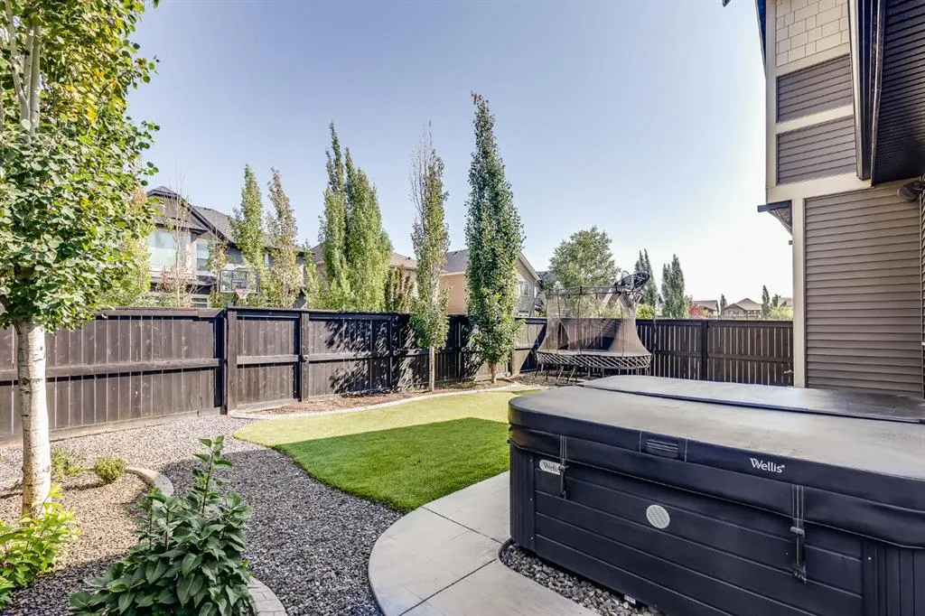 111 Cooperstown Place SW