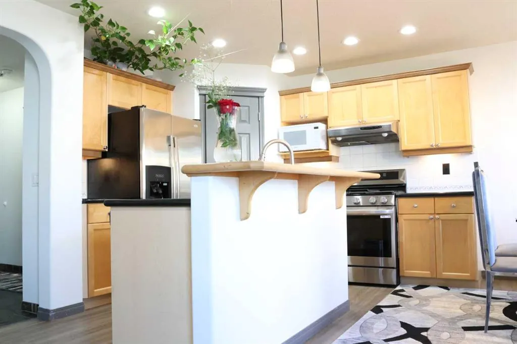 266 Martha's Manor NE