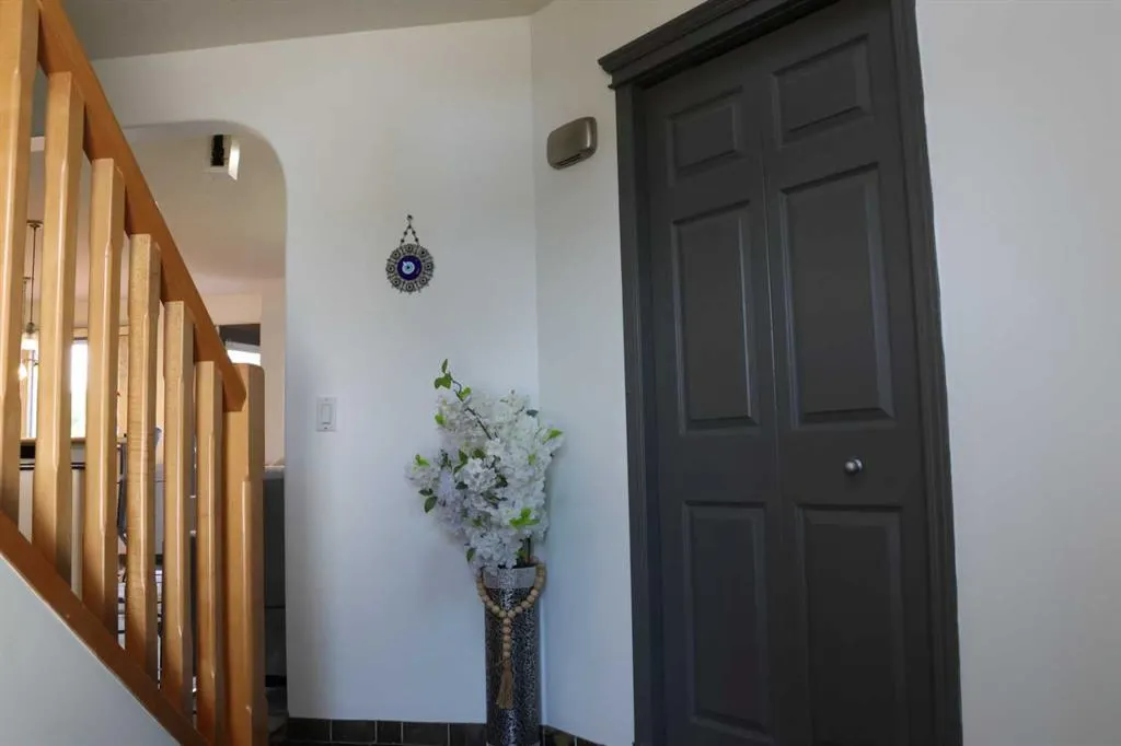 266 Martha's Manor NE
