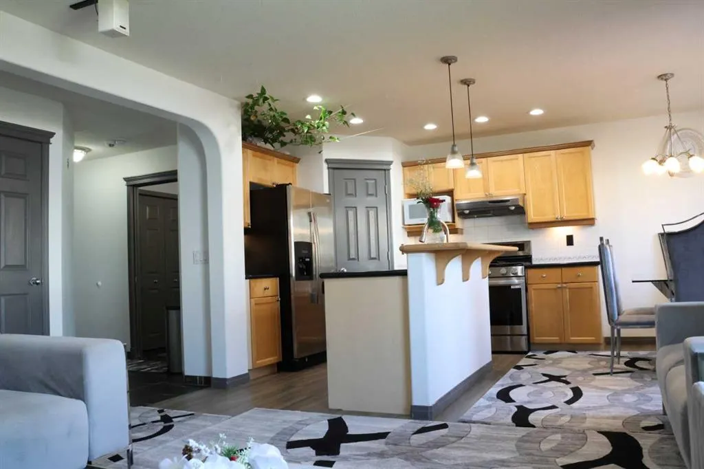 266 Martha's Manor NE