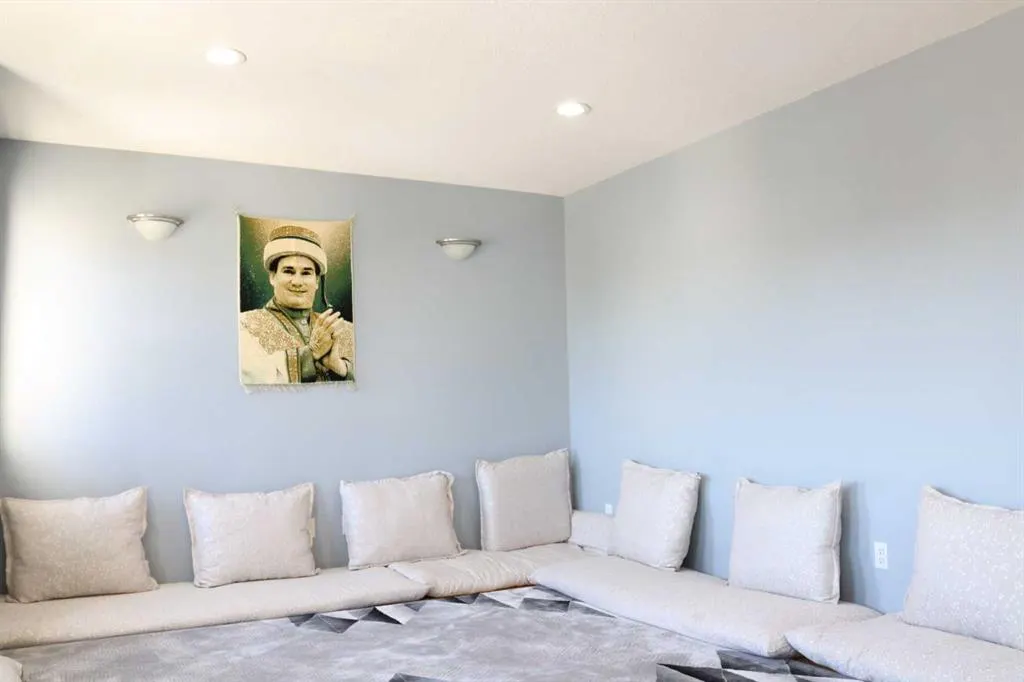 266 Martha's Manor NE