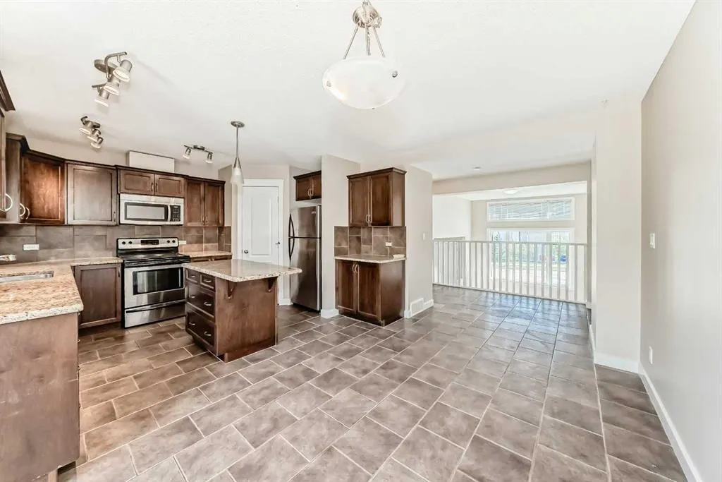 2370 Bayside Road SW, #7012