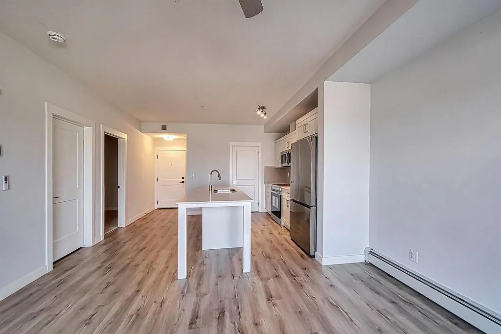 30 Sage Hill Walk NW, #104