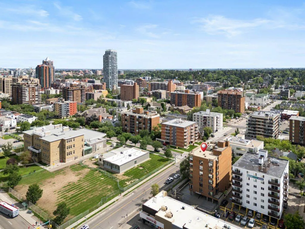 1202 13 Avenue SW, #402
