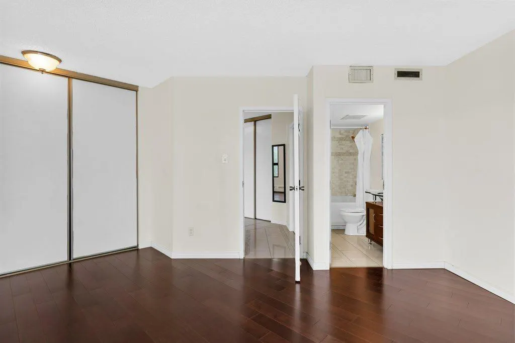 1202 13 Avenue SW, #402