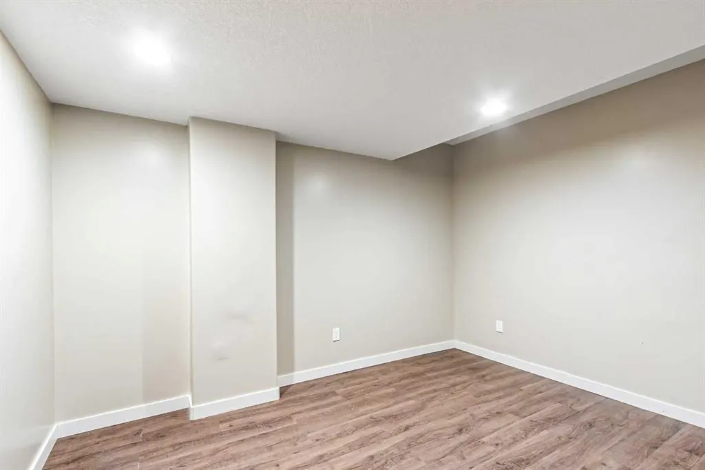 973 Channelside Road SW