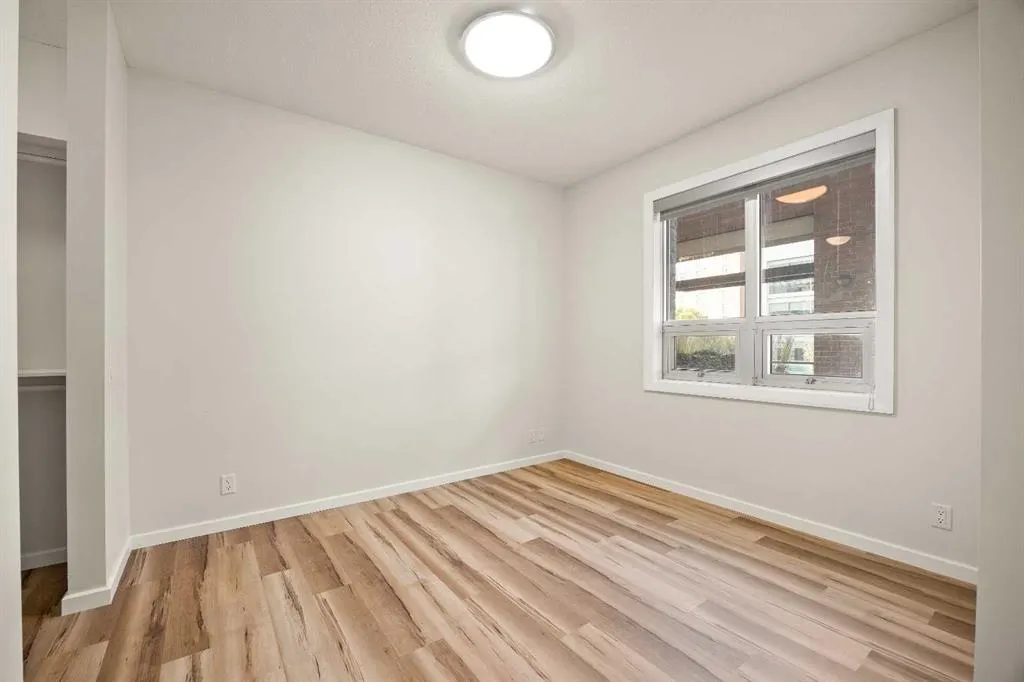 1410 1 Street SE, #201