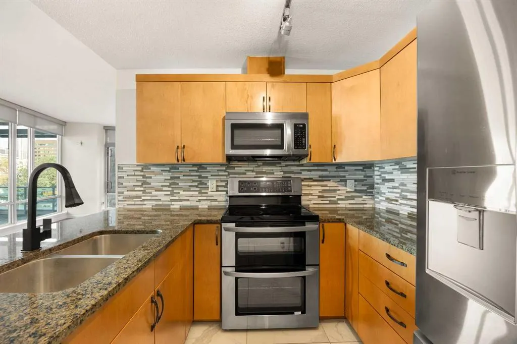 1410 1 Street SE, #201