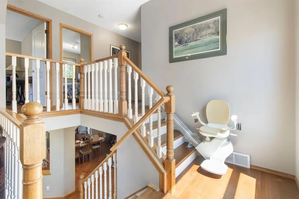 21 Arbour Ridge Park NW