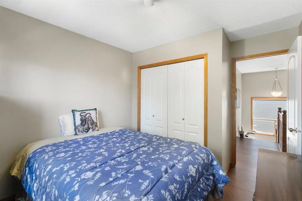 21 Arbour Ridge Park NW