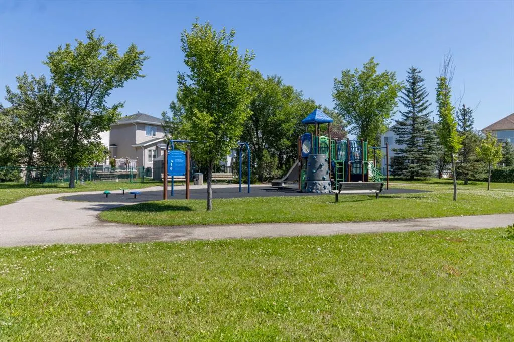 21 Arbour Ridge Park NW