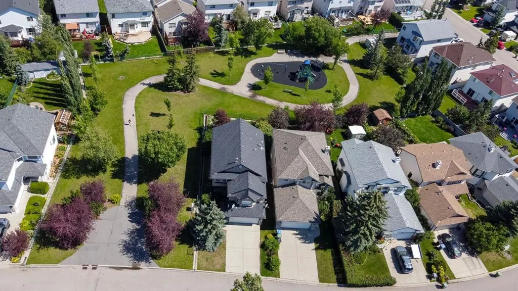 21 Arbour Ridge Park NW