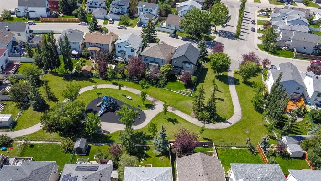 21 Arbour Ridge Park NW