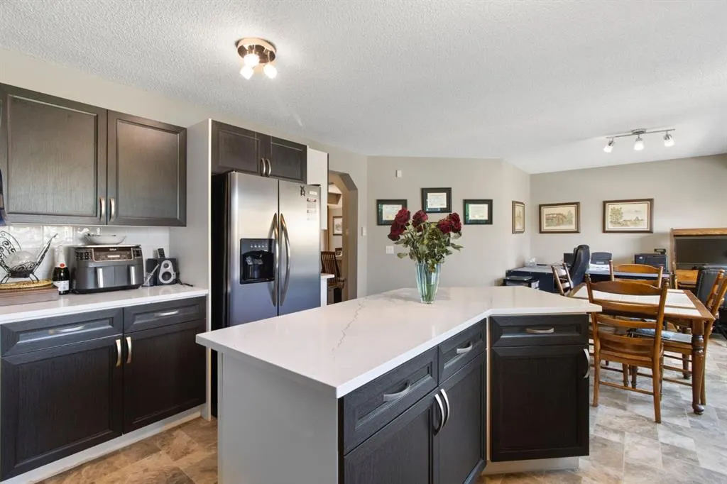 21 Arbour Ridge Park NW