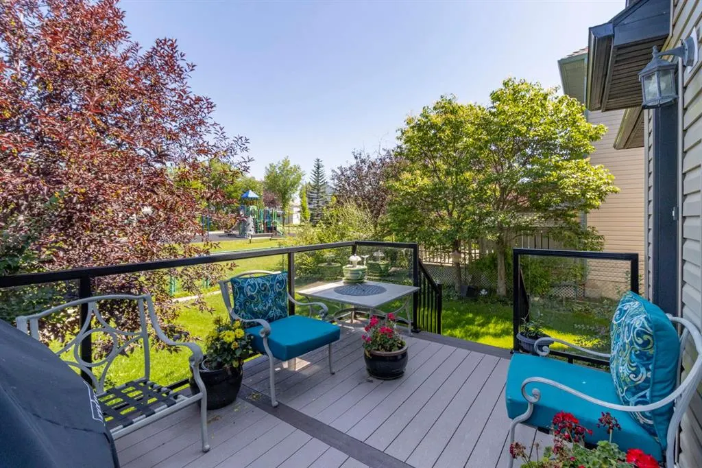 21 Arbour Ridge Park NW