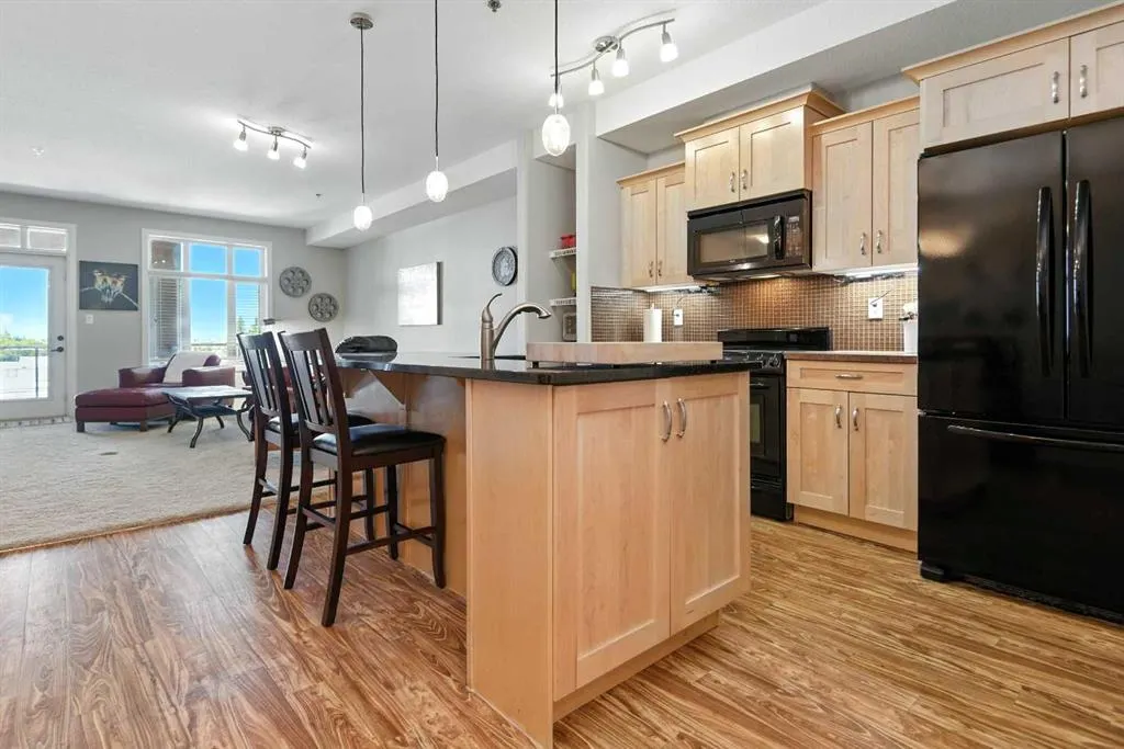 5213 61 Street, #315