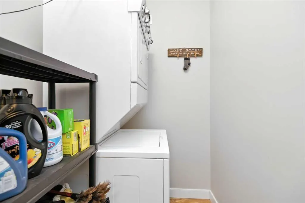 5213 61 Street, #315