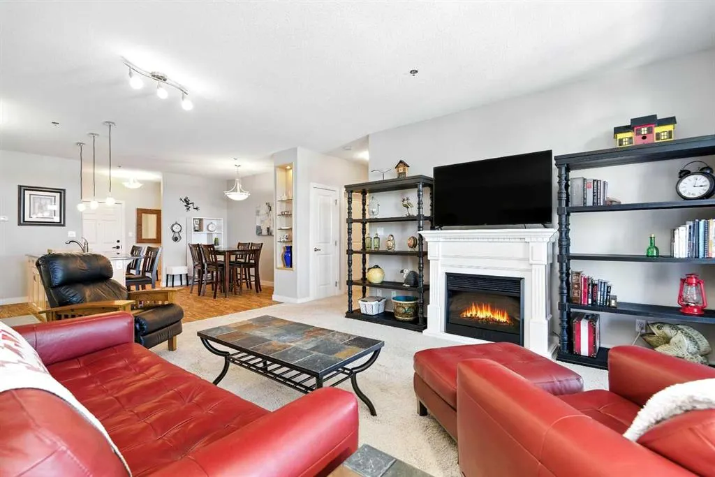 5213 61 Street, #315