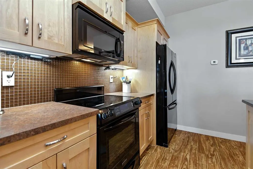 5213 61 Street, #315